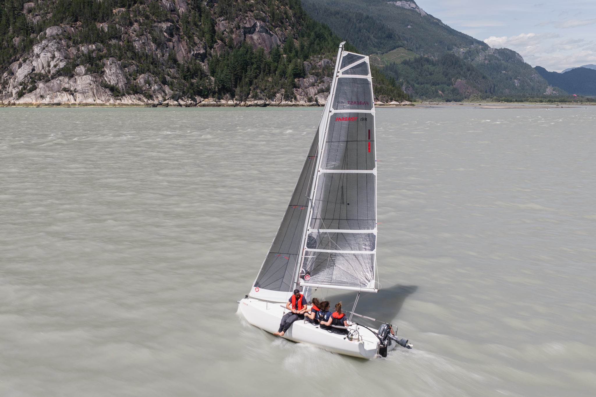 Sailing on Howe Sound with InFlow Adventure