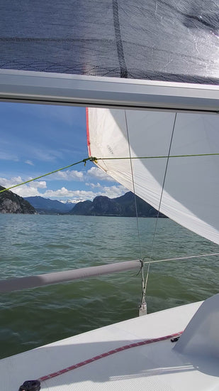 Video showcasing a breathtaking sailing tour experience in Squamish, British Columbia.